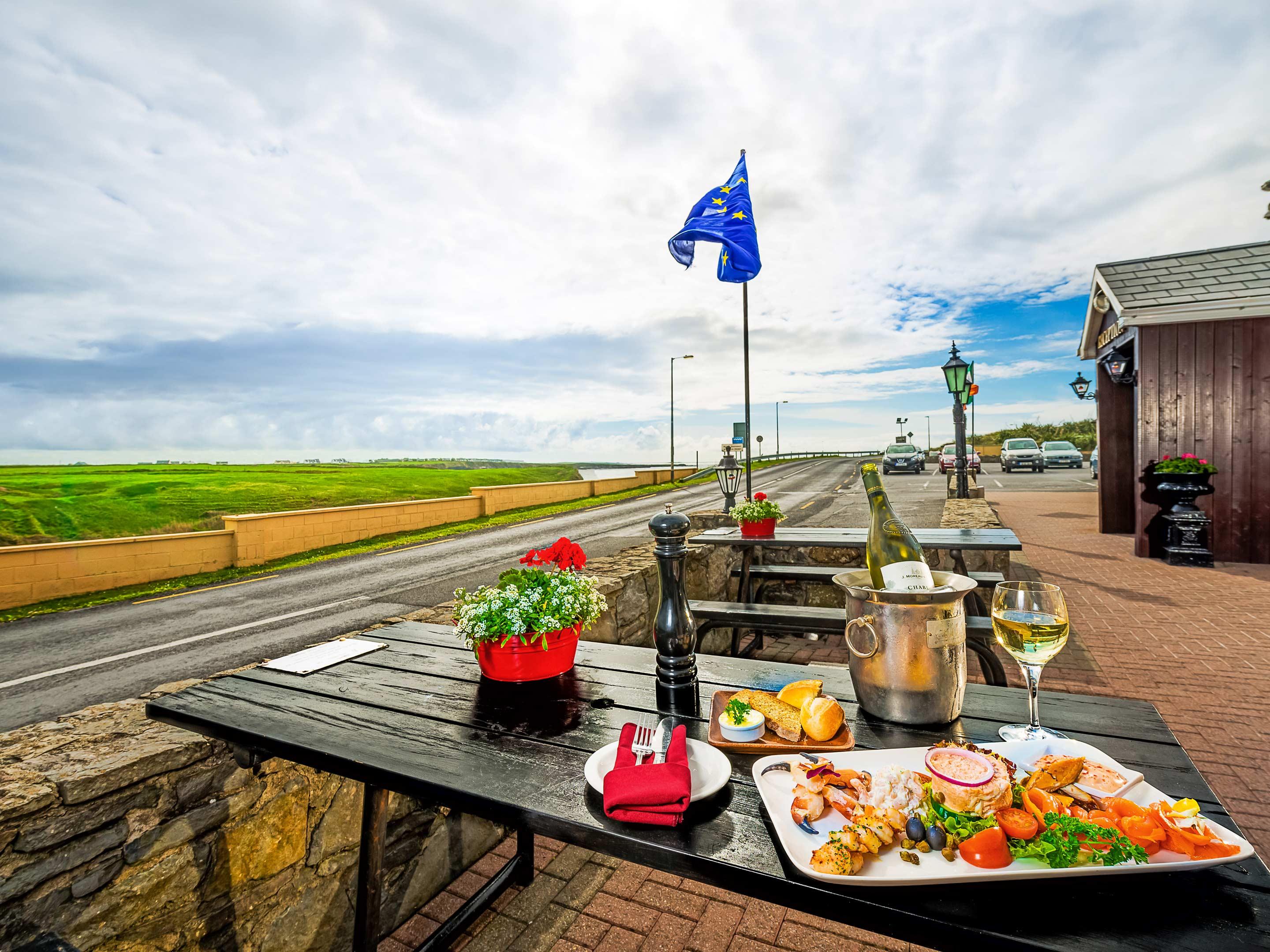 Bellbridge House Hotel Милтаун-Малбей Экстерьер фото