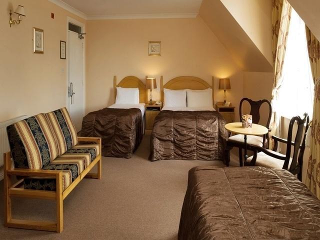 Bellbridge House Hotel Милтаун-Малбей Экстерьер фото