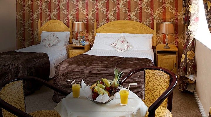 Bellbridge House Hotel Милтаун-Малбей Экстерьер фото